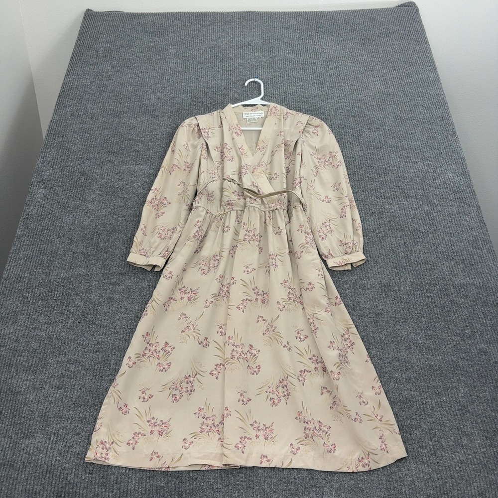Vintage DLS International Petite Dress Womens 6 Tan Silk Floral Wrap Style Midi